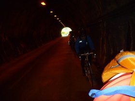 最高地点手前のトンネル